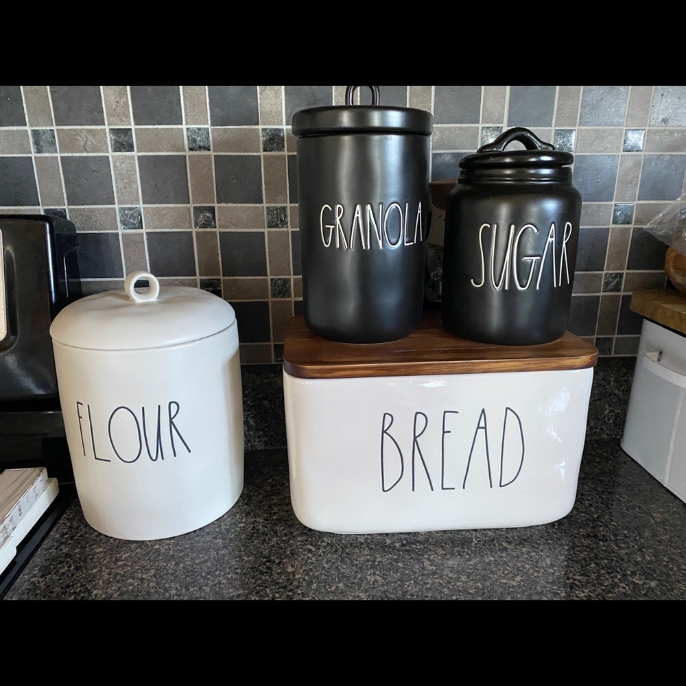 Rae Dunn bread box new!